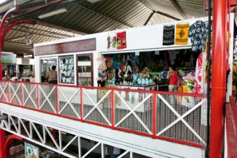 O02：タヒチ島・送迎サービス【パペーテ市内】プラン